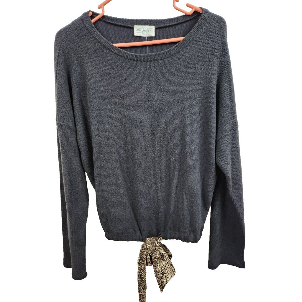 Jun & Ivy Womens Sweater Size Small Black Soft Knit Bow Hem Pullover Nwt
